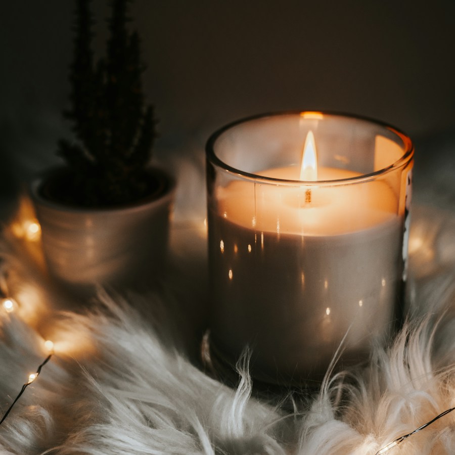 Luxury Sandalwood Scented Soy Candle
